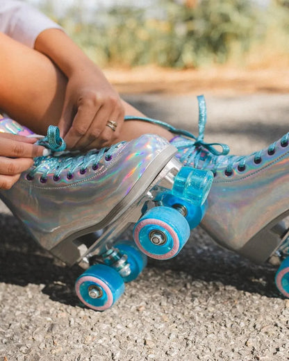 Holographic Roller Skates - BEVERLY