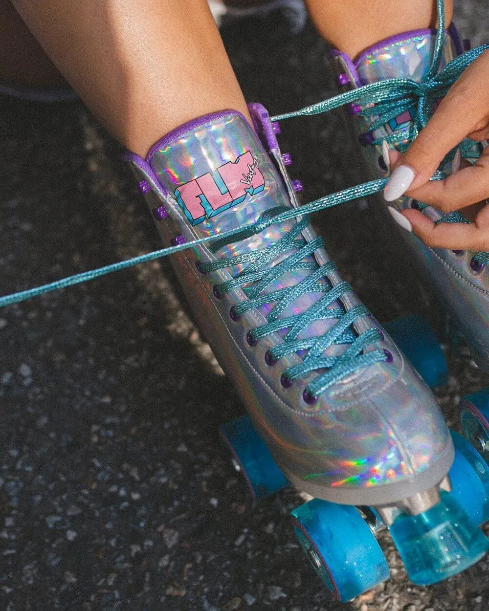 Holographic Roller Skates - BEVERLY