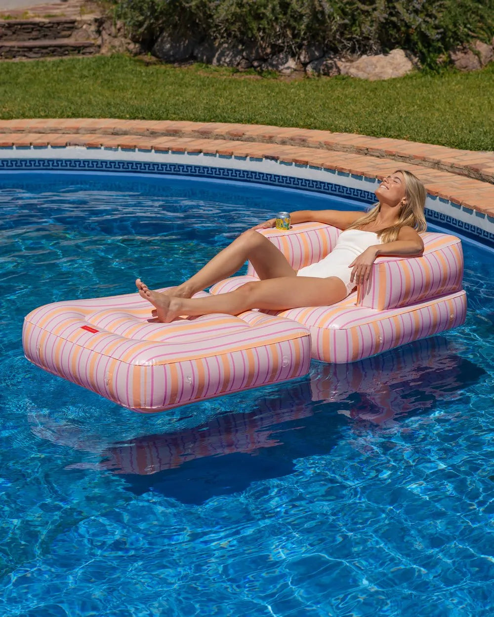 2-in-1 Inflatable Armchair - MARSALA