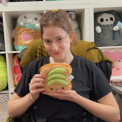 Peluche Snacker Squishable – Toast à l’Avocat