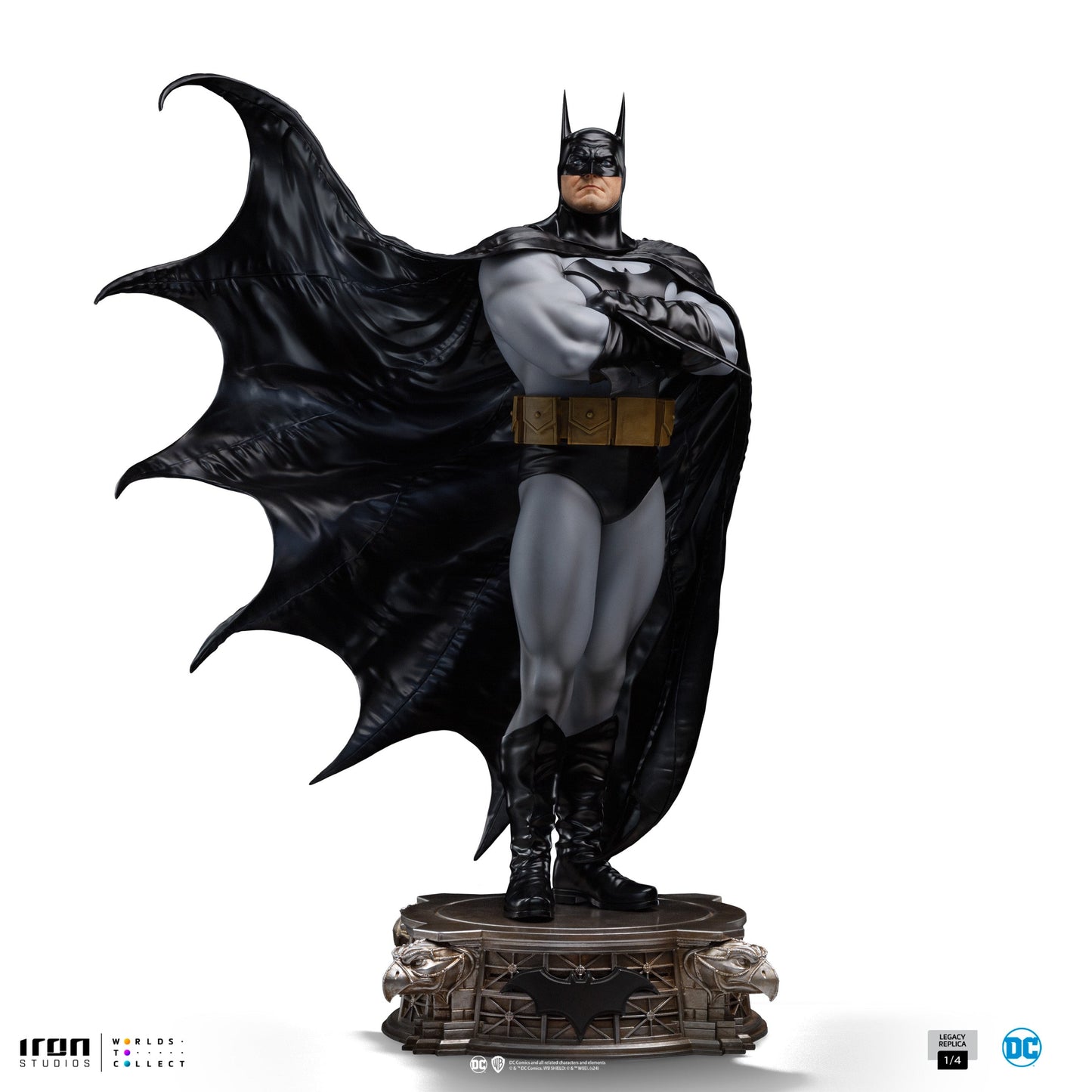 Batman DC Trinity Statue - DC Comics - Legacy Replica 1/4 - Iron Studios
