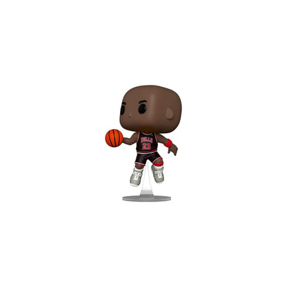 ¡Estallido! Michael Jordan con unas Jordan (camiseta de rayas negras)
