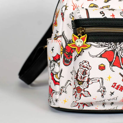 Mochila pequeña Stranger Things S4