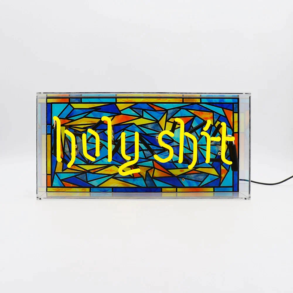 Néon Holy Shit